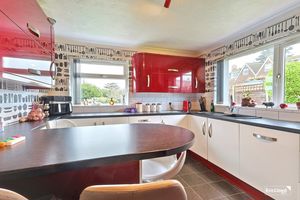 Photo 8- click for photo gallery